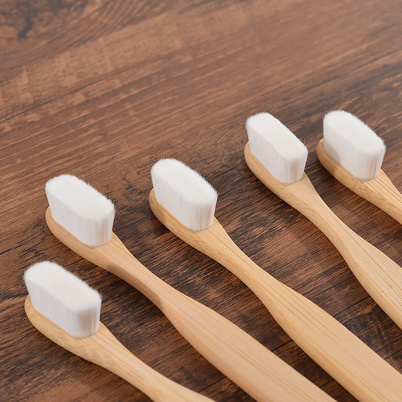 Kit de Escovas de Bambu com Cerdas Mícron - Alto Desempenho e Clareamento Dental